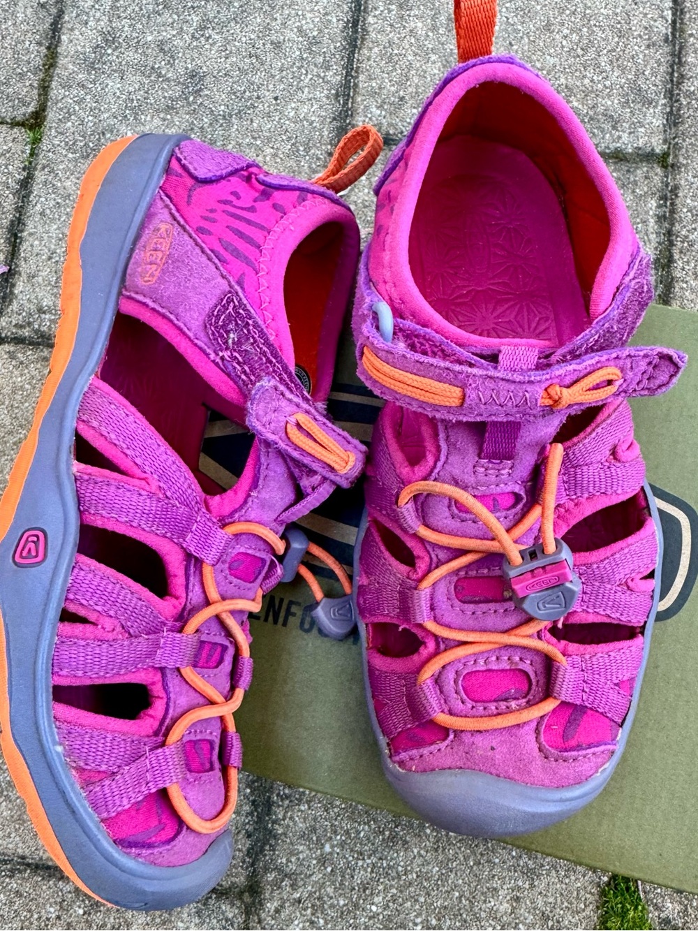 Keen Moxie sandal size 13 kids
